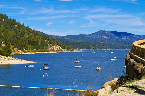 Big Bear Lake boats, CA