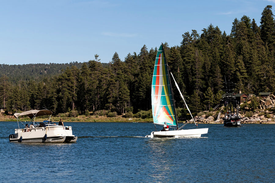 Big Bear Lake boats, CA