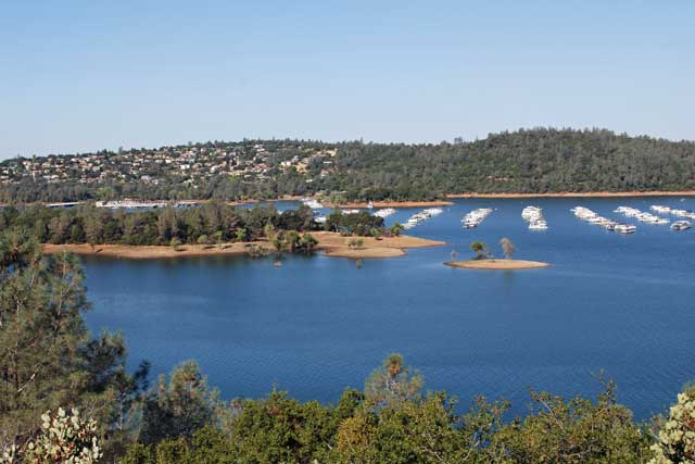 Lake Oroville Boating | Marinas | Houseboats